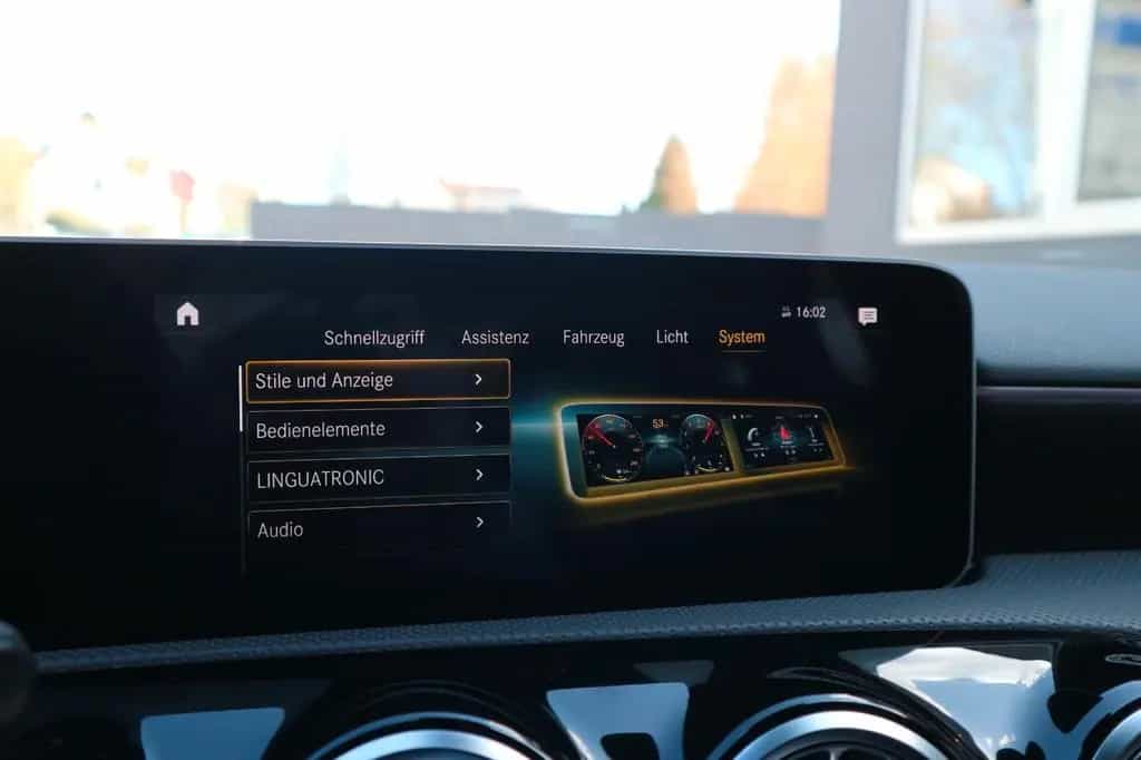 Mercedes-Benz A-Class 250 AMG-Line *2.HD/DCT/RFK/PDC/LED/TEMP/KLIMA* 09/2019-photo-29