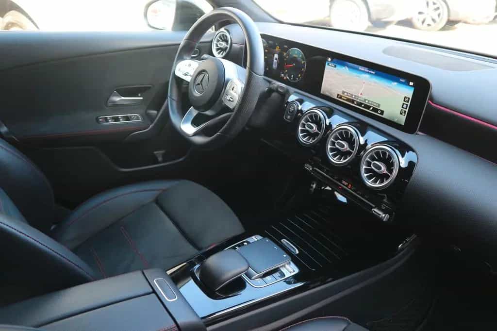 Mercedes-Benz A-Class 250 AMG-Line *2.HD/DCT/RFK/PDC/LED/TEMP/KLIMA* 09/2019-photo-33