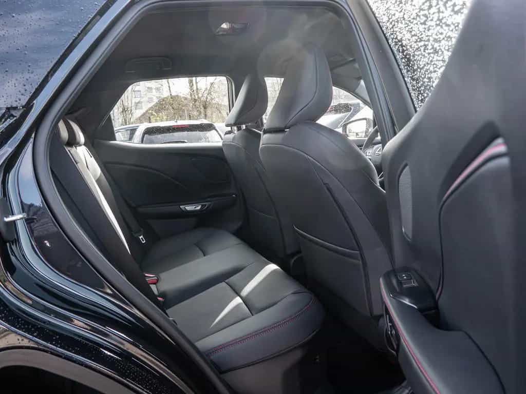 Lexus LBX Elegant Black Edition KAMERA el. Heckklappe null-photo-11