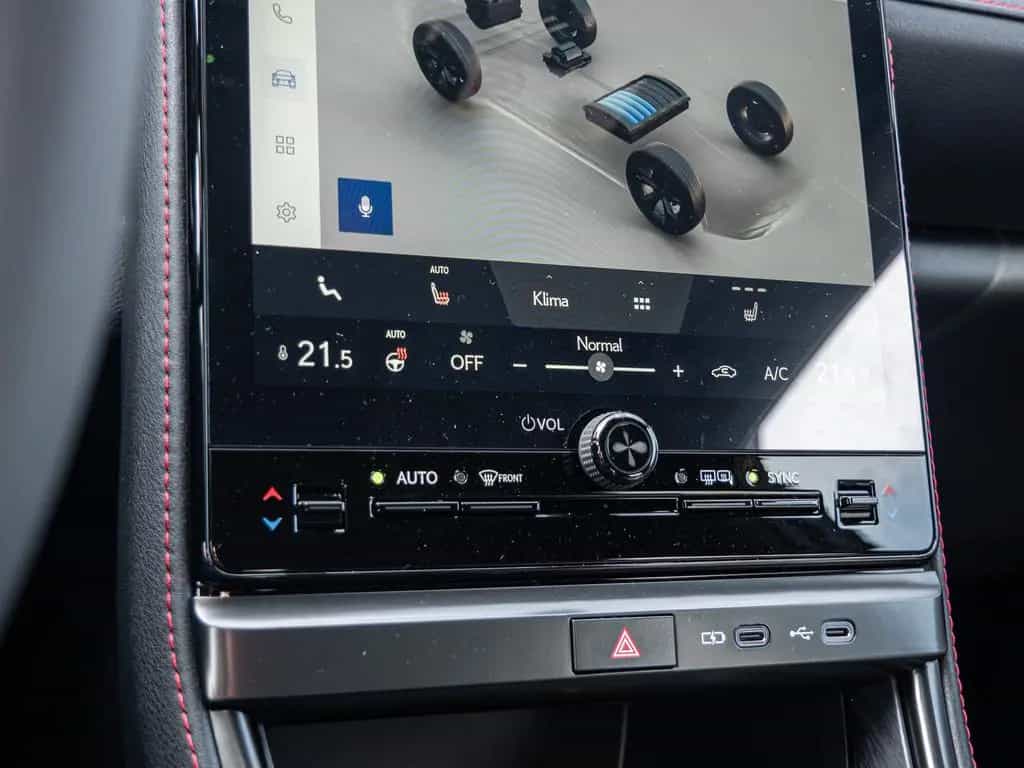 Lexus LBX Elegant Black Edition KAMERA el. Heckklappe null-photo-23