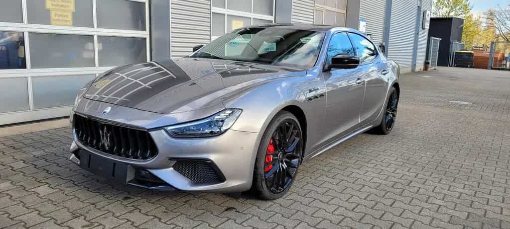 Maserati Ghibli Modena AWD S Q4 Nerissimo Paket 12/2021-photo-1