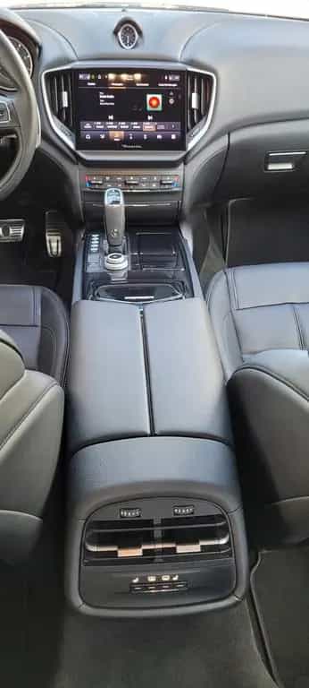 Maserati Ghibli Modena AWD S Q4 Nerissimo Paket 12/2021-photo-12