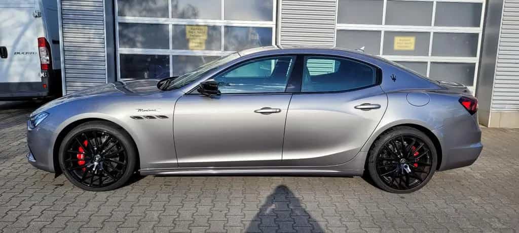 Maserati Ghibli Modena AWD S Q4 Nerissimo Paket 12/2021-photo-2