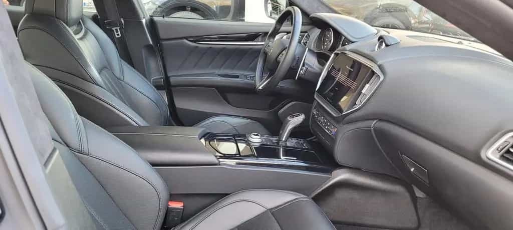 Maserati Ghibli Modena AWD S Q4 Nerissimo Paket 12/2021-photo-5