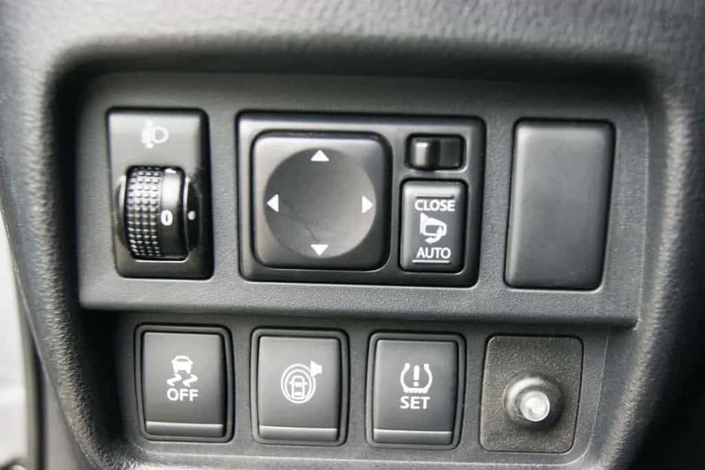 Nissan Juke N-CONNECTA*AUT*NAVI*LED*KAM*SHZ*TEMP* 10/2018-photo-18