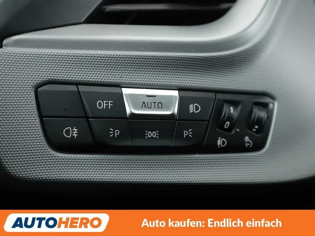 BMW 1 Series 118i Advantage Aut.*NAVI*TEMPO*LED*PDC*SHZ* 11/2020-photo-25