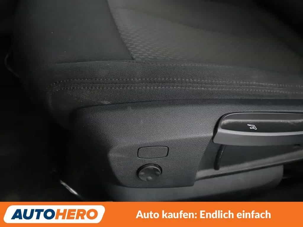 BMW 1 Series 118i Advantage Aut.*NAVI*TEMPO*LED*PDC*SHZ* 11/2020-photo-26