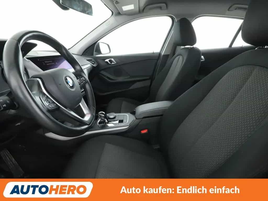 BMW 1 Series 118i Advantage Aut.*NAVI*TEMPO*LED*PDC*SHZ* 11/2020-photo-9