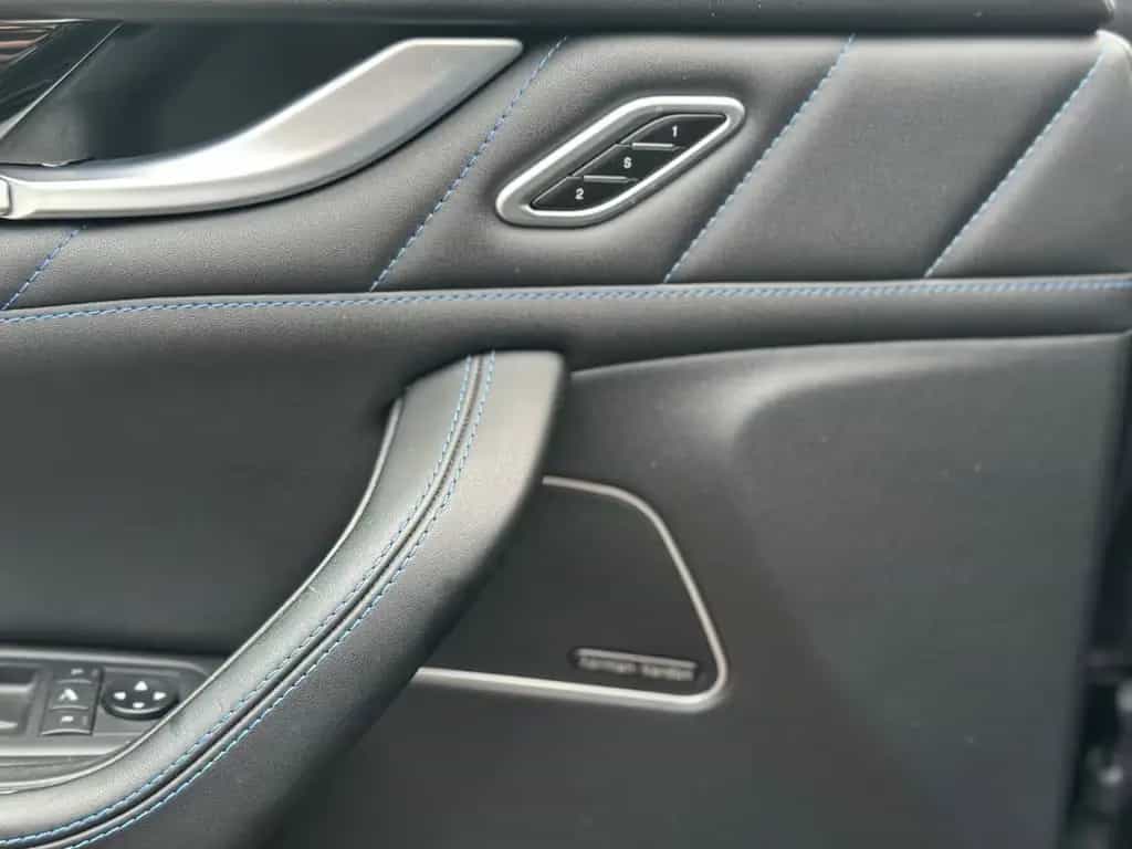 Maserati Levante GT Hybrid°FACELIFT°PANO°H&K°21"ACC°360° 03/2022-photo-18