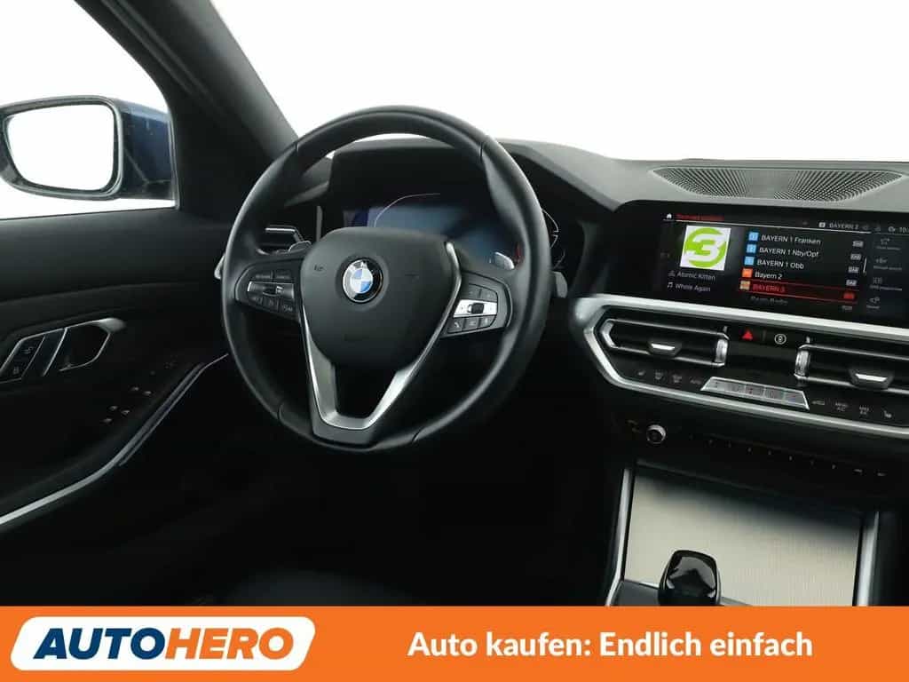 BMW 3 Series 320i Sport Line Aut.*NAVI*LED*TEMPO*CAM*PDC*SHZ* 03/2021-photo-12