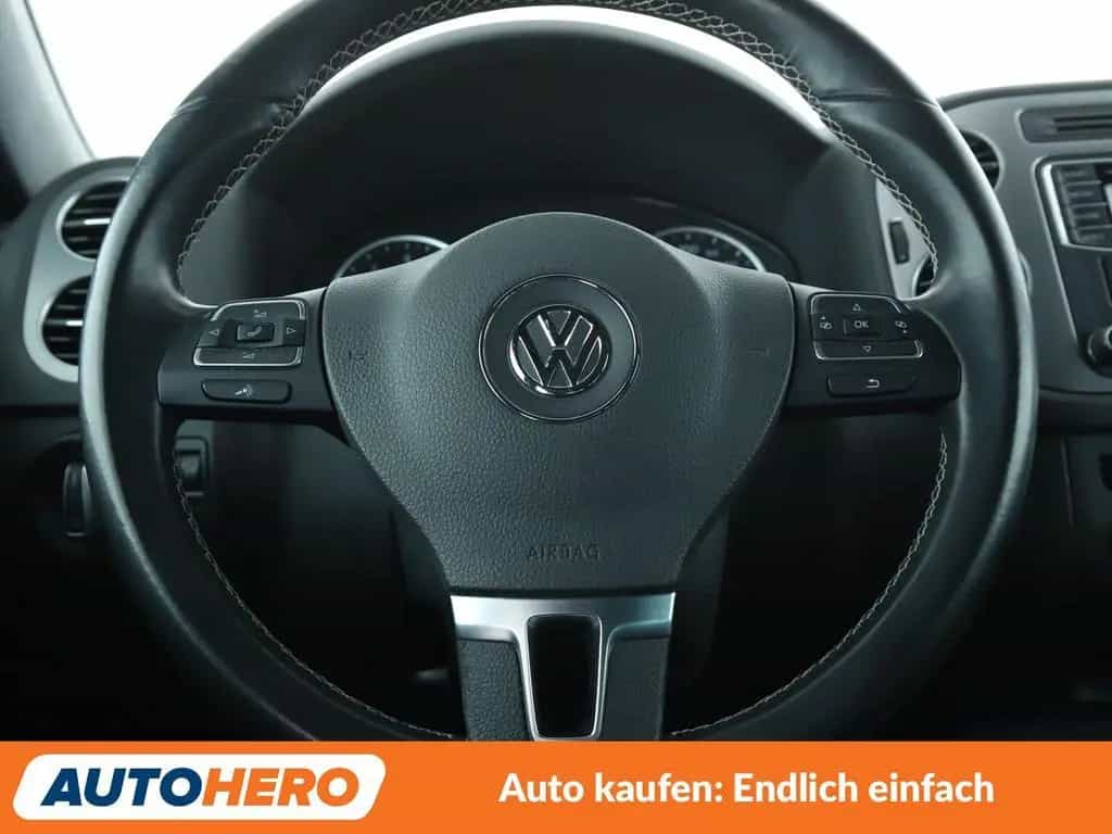 Volkswagen Tiguan 1.4 TSI Lounge Sport & Style BMT*NAVI* 02/2016-photo-18