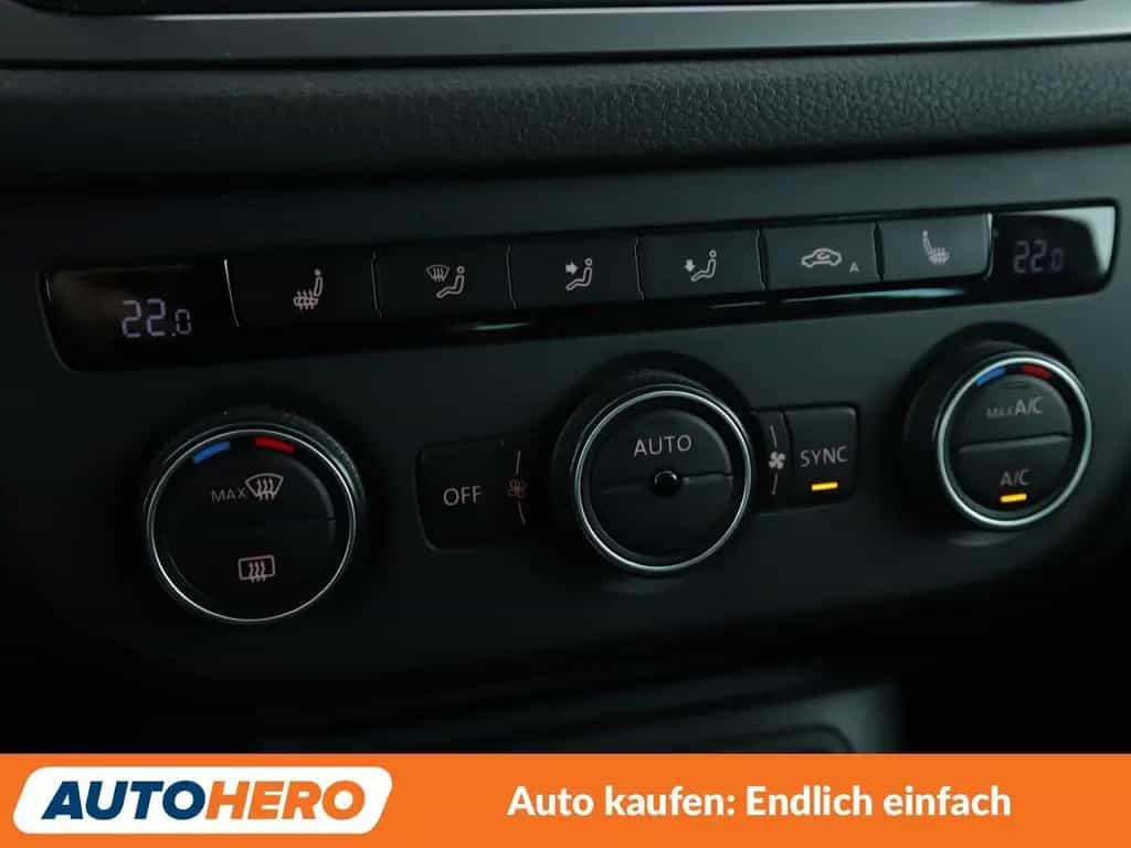 Volkswagen Tiguan 1.4 TSI Lounge Sport & Style BMT*NAVI* 02/2016-photo-22