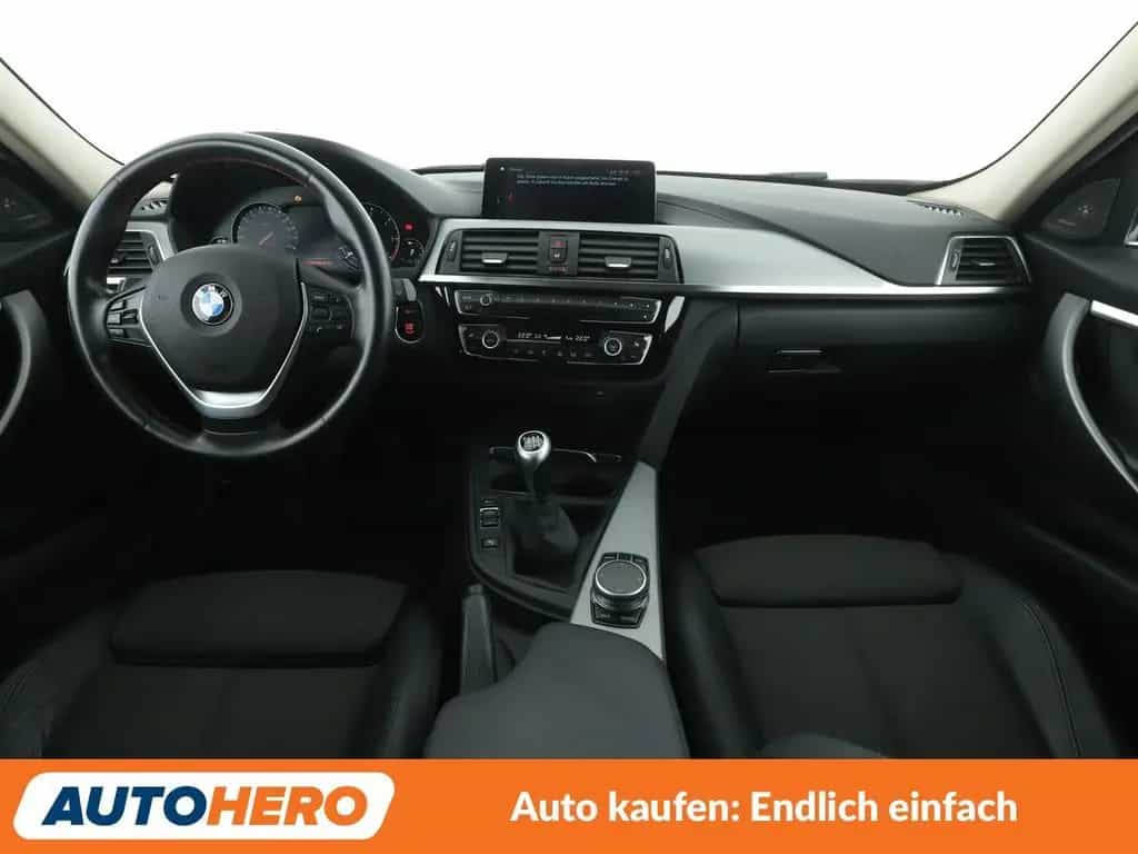BMW 3 Series 320d Sport Line Shadow *NAVI*LED*TEMPO*PDC* 02/2019-photo-11