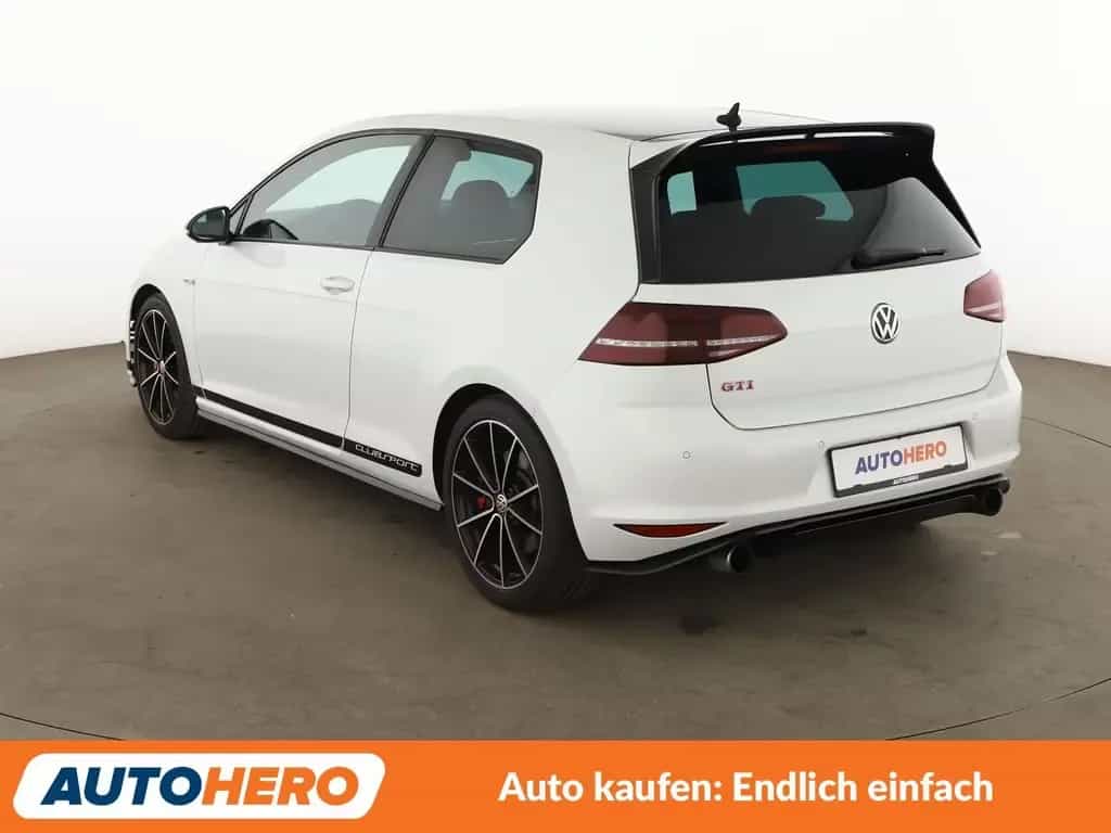 Volkswagen Golf 04/2016-photo-3