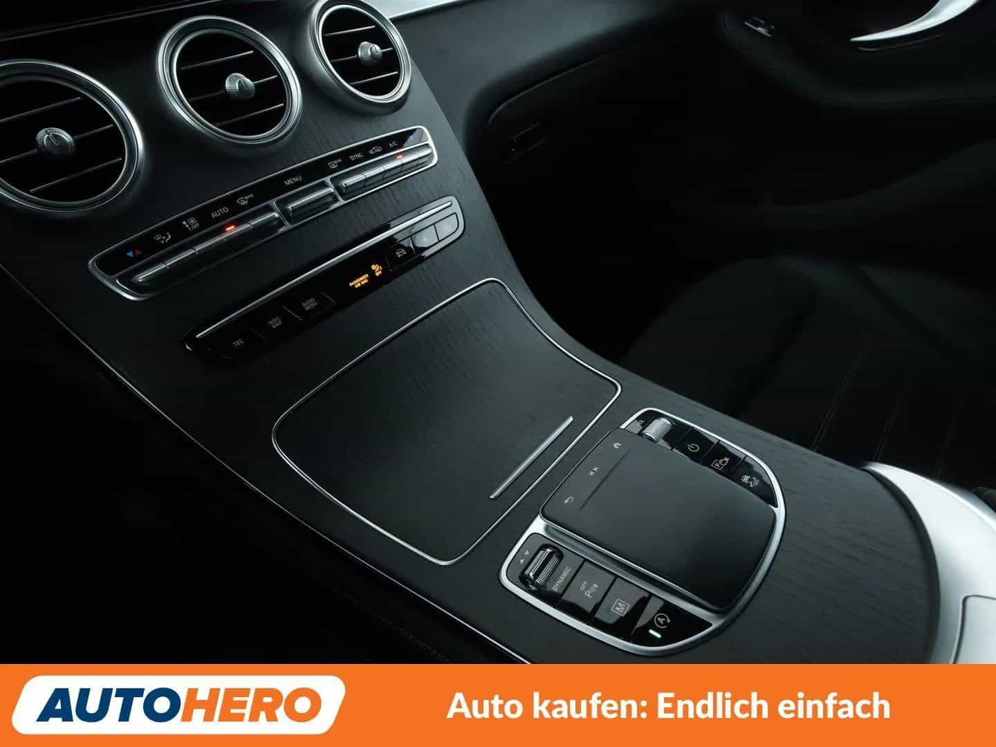 Mercedes-Benz GLC-Class 200 10/2019-photo-24