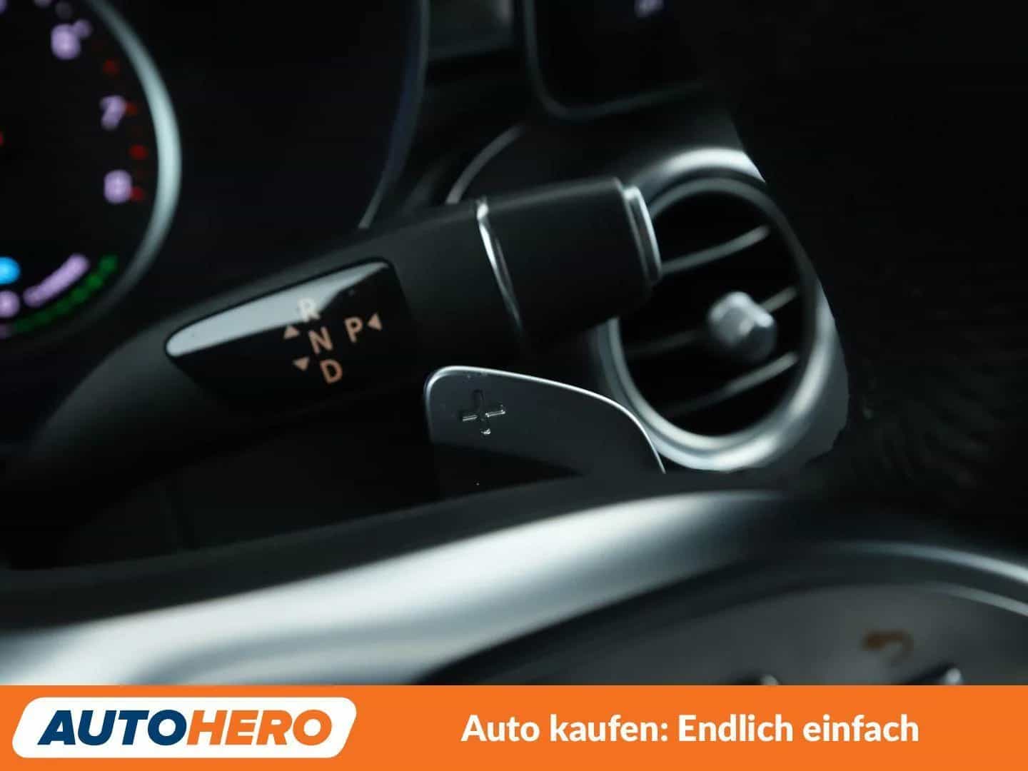 Mercedes-Benz GLC-Class 200 10/2019-photo-26