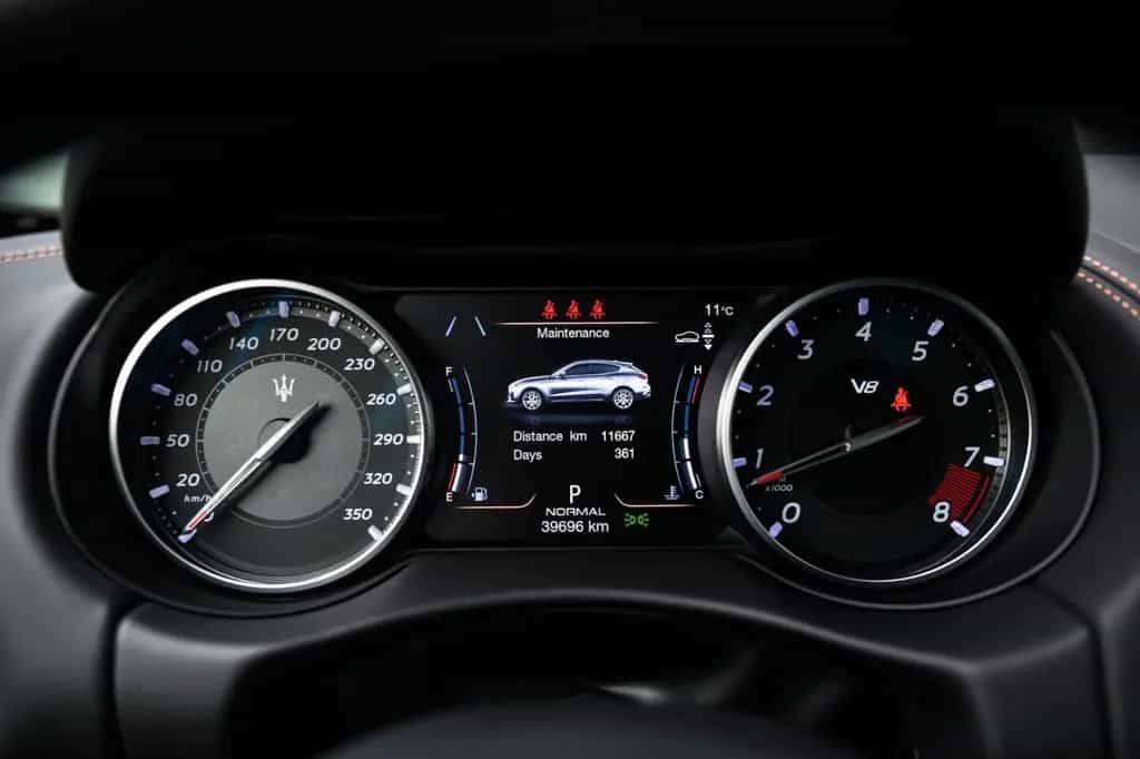 Maserati Levante 3.8 V8 Trofeo Auto 4WD 01/2022-photo-11
