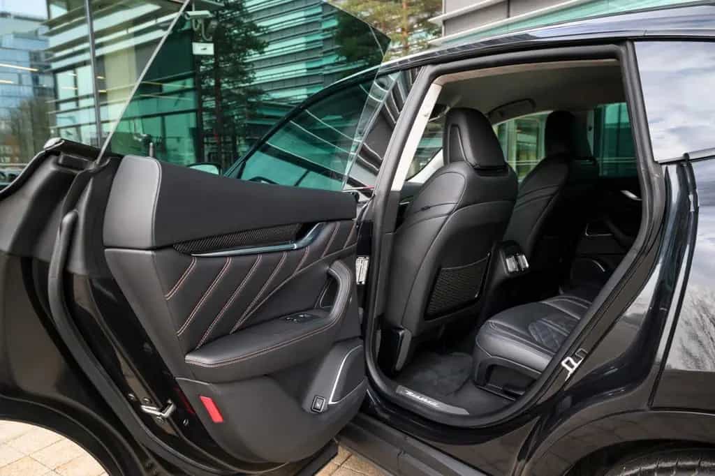 Maserati Levante 3.8 V8 Trofeo Auto 4WD 01/2022-photo-16