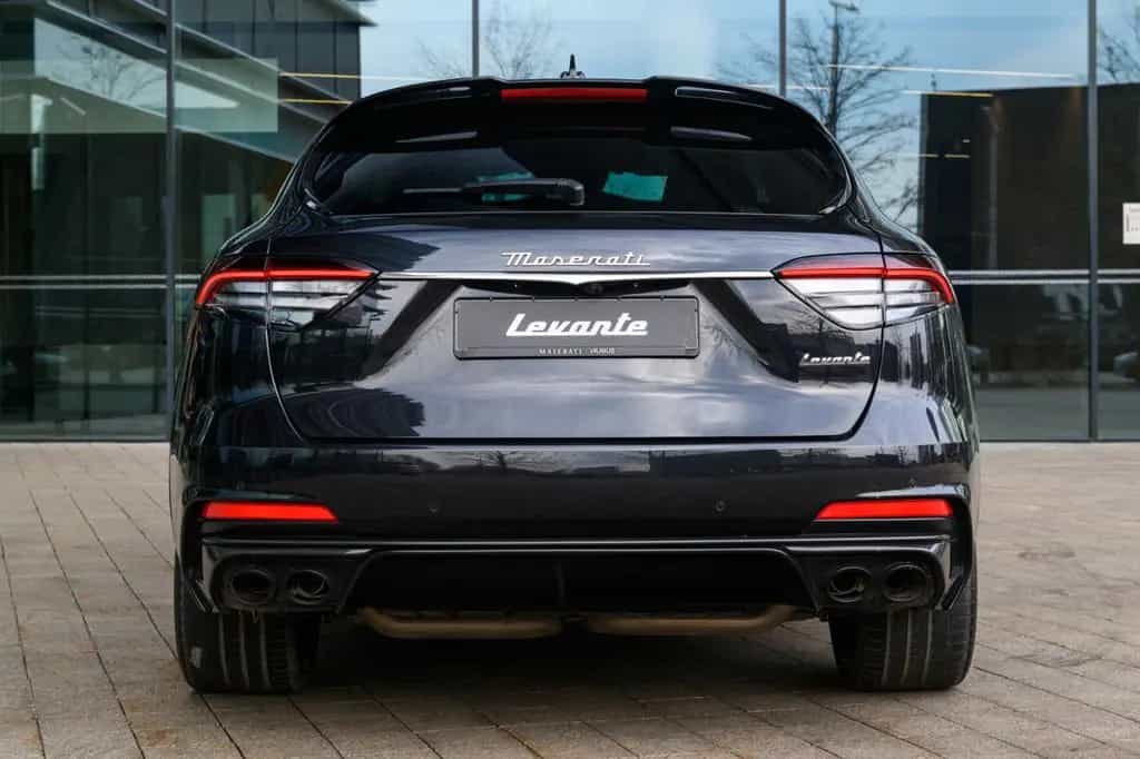 Maserati Levante 3.8 V8 Trofeo Auto 4WD 01/2022-photo-3