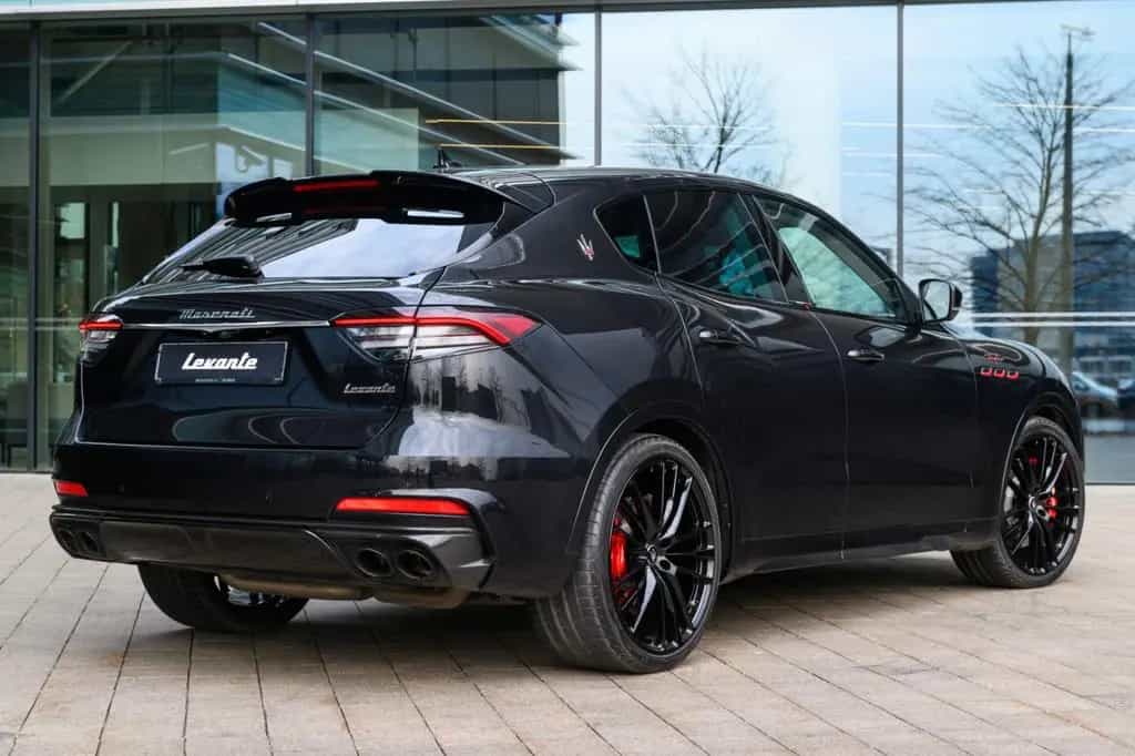 Maserati Levante 3.8 V8 Trofeo Auto 4WD 01/2022-photo-4