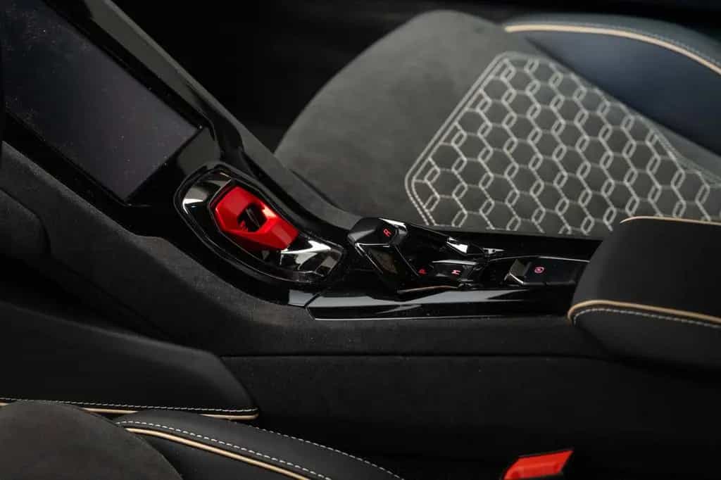 Lamborghini Tecnica 05/2024-photo-25