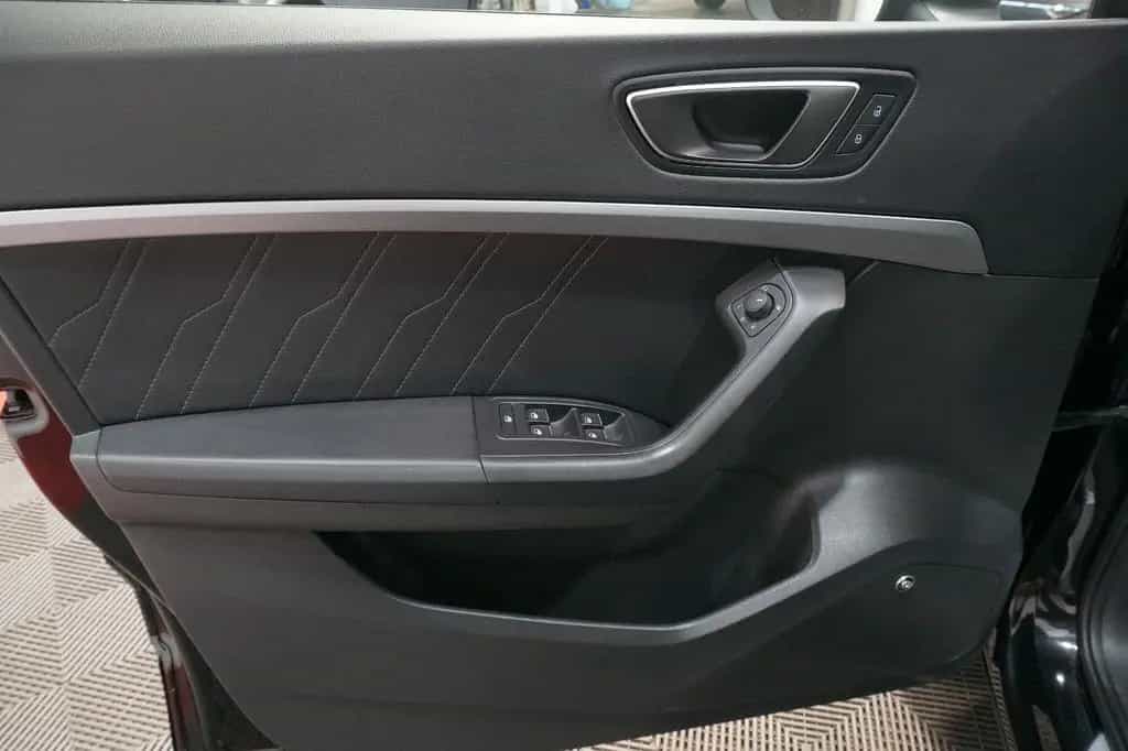 Seat Ateca FR 4Drive 2.0 TSI*TEMP*PANO*AHK*BEATS*RFK* 01/2022-photo-16