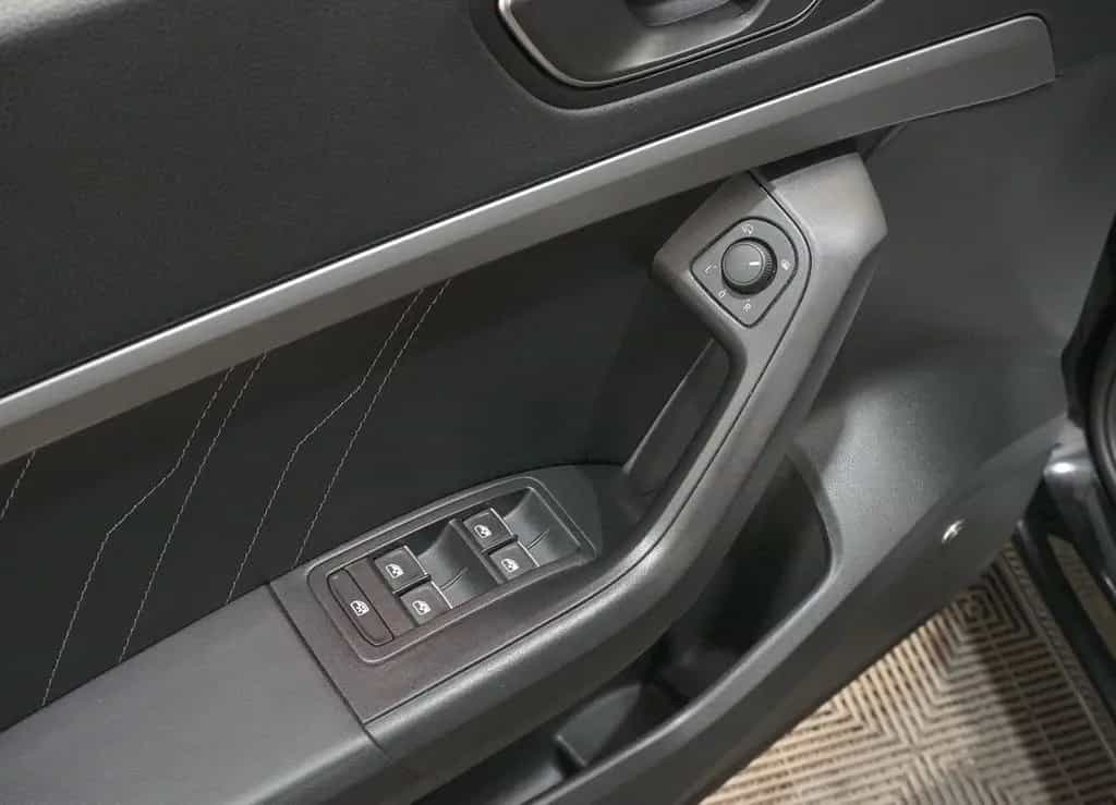 Seat Ateca FR 4Drive 2.0 TSI*TEMP*PANO*AHK*BEATS*RFK* 01/2022-photo-17