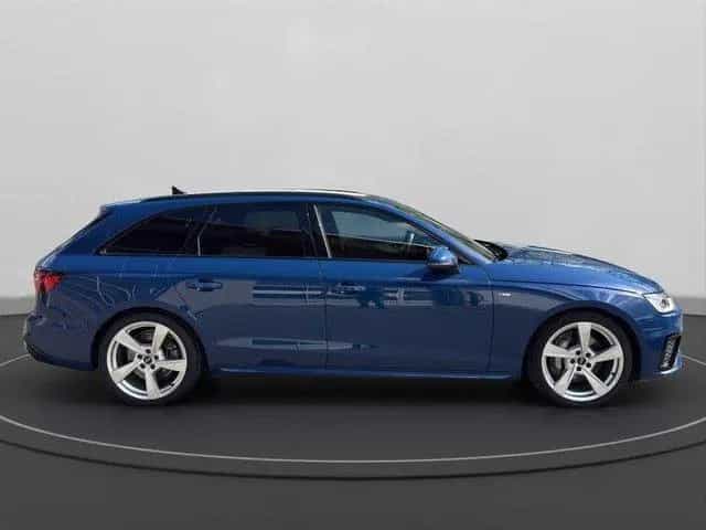 Audi A4 Avant 50 TDI quattro S line *LED*PANO*RFK* 02/2023-photo-2