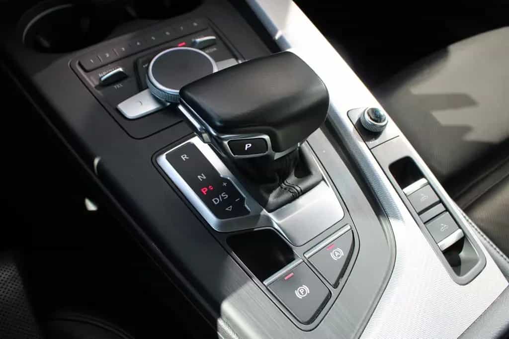 Audi A5 Cabriolet sport *DC*AirScarf*360Cam*Leder*3Z* 06/2018-photo-17