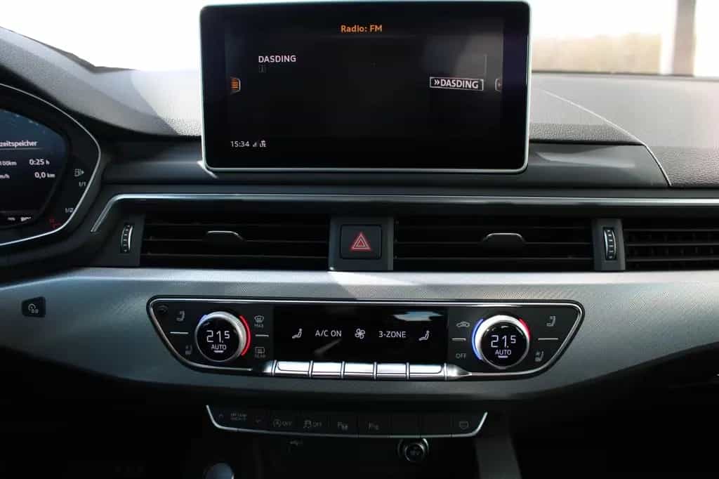 Audi A5 Cabriolet sport *DC*AirScarf*360Cam*Leder*3Z* 06/2018-photo-18