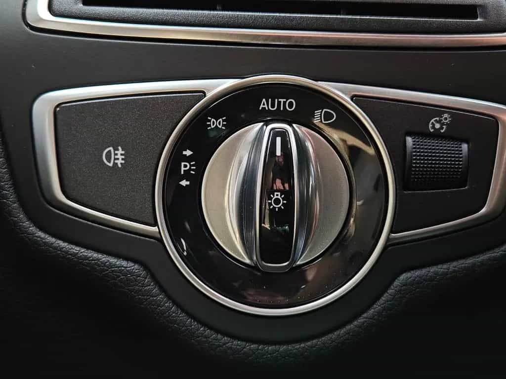 Mercedes-Benz C-Class 400 4Matic Edition 1*LED*Keyless*Designo Innen 04/2015-photo-33