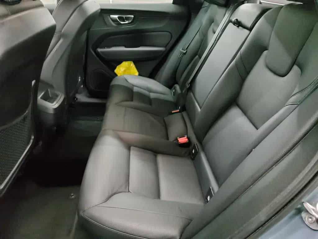 Volvo XC60 B4 Momentum Leder Navi LED RfK AHK Sound 04/2022-photo-12