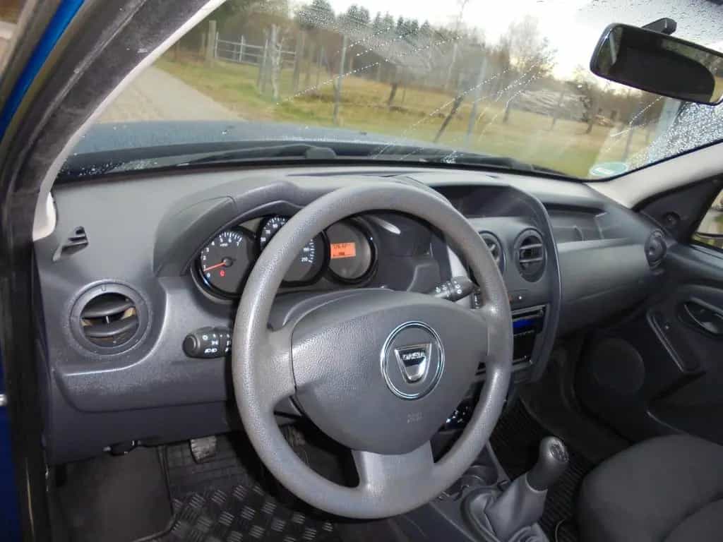 Dacia Duster 1.6 16V 105 4x2 NUR 72 Tkm TÜV NEU! 01/2015-photo-10