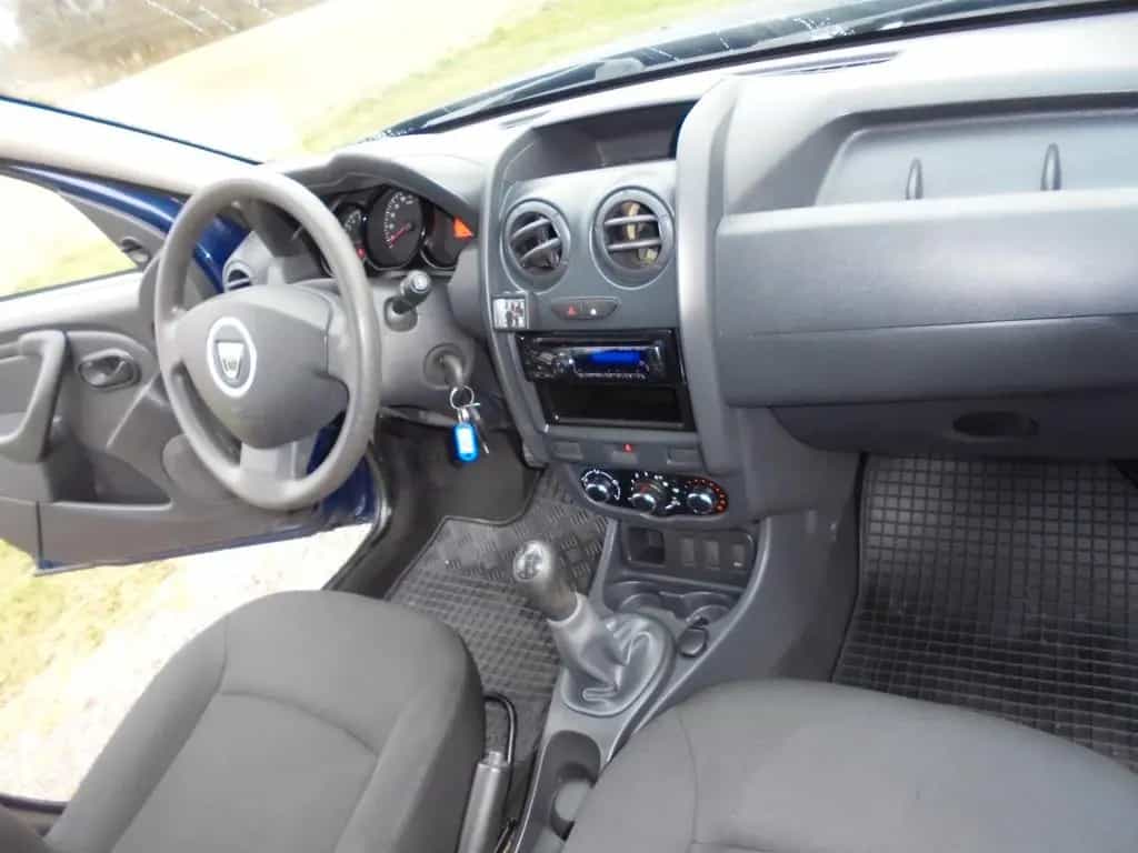 Dacia Duster 1.6 16V 105 4x2 NUR 72 Tkm TÜV NEU! 01/2015-photo-18