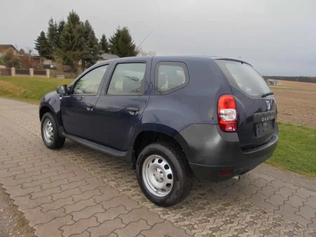 Dacia Duster 1.6 16V 105 4x2 NUR 72 Tkm TÜV NEU! 01/2015-photo-4