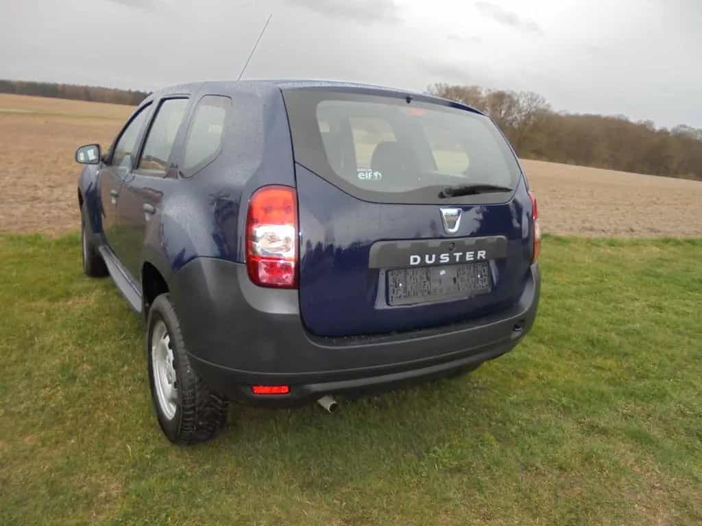 Dacia Duster 1.6 16V 105 4x2 NUR 72 Tkm TÜV NEU! 01/2015-photo-5