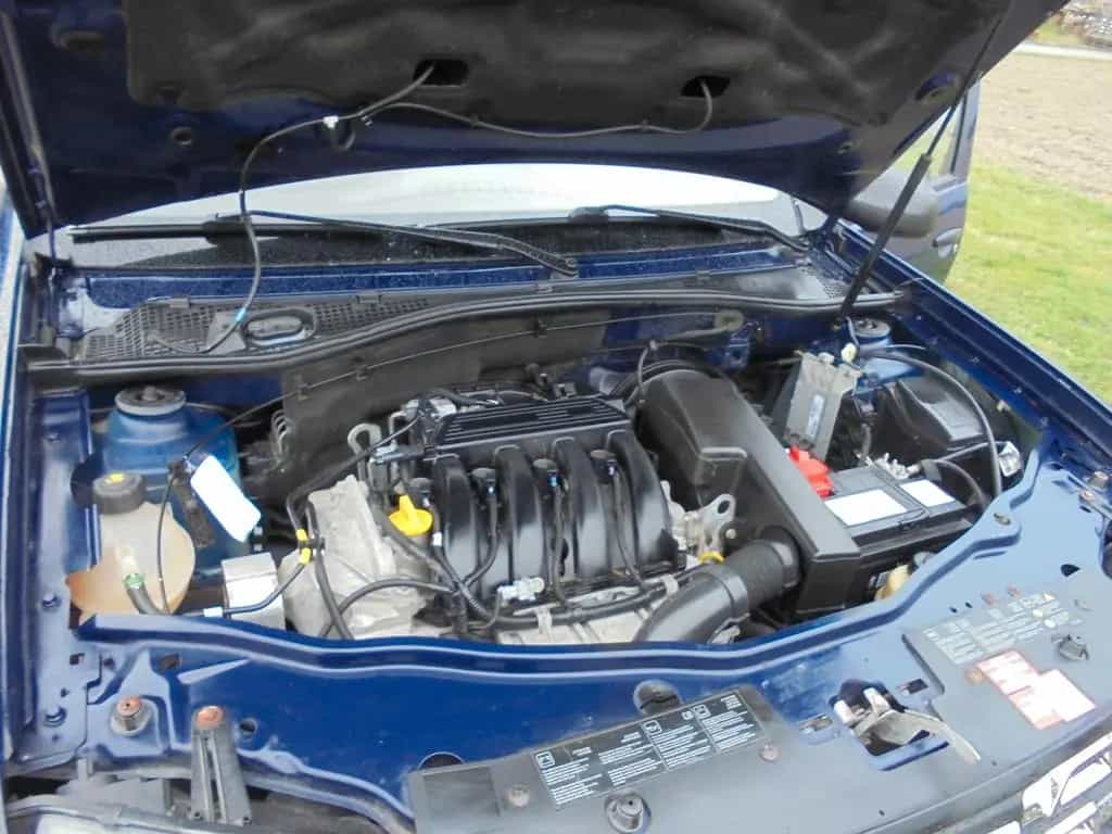 Dacia Duster 1.6 16V 105 4x2 NUR 72 Tkm TÜV NEU! 01/2015-photo-7