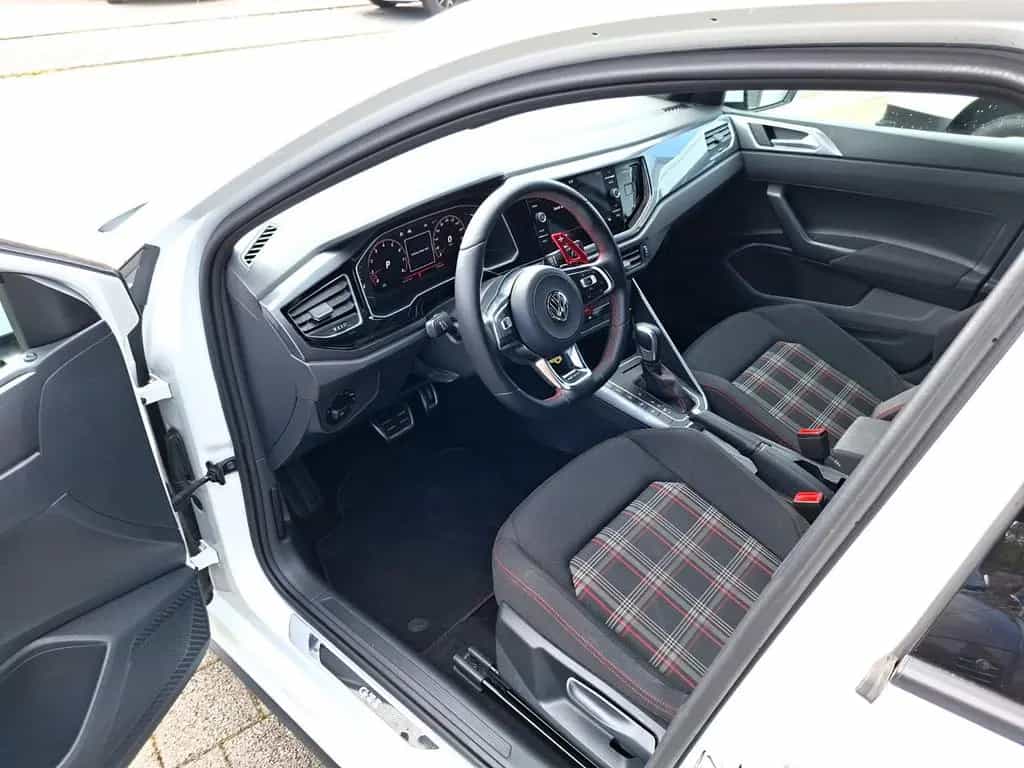 Volkswagen Polo VI 2.0 TSI GTI /App-Connect/ACC/ SHZ 01/2020-photo-9
