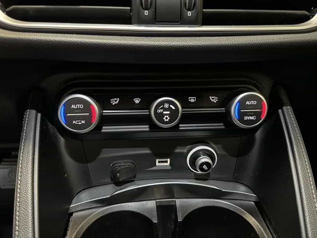 Alfa Romeo Stelvio 2.2 D Autom. - GPS - Airco - Topstaat! 06/2017-photo-13