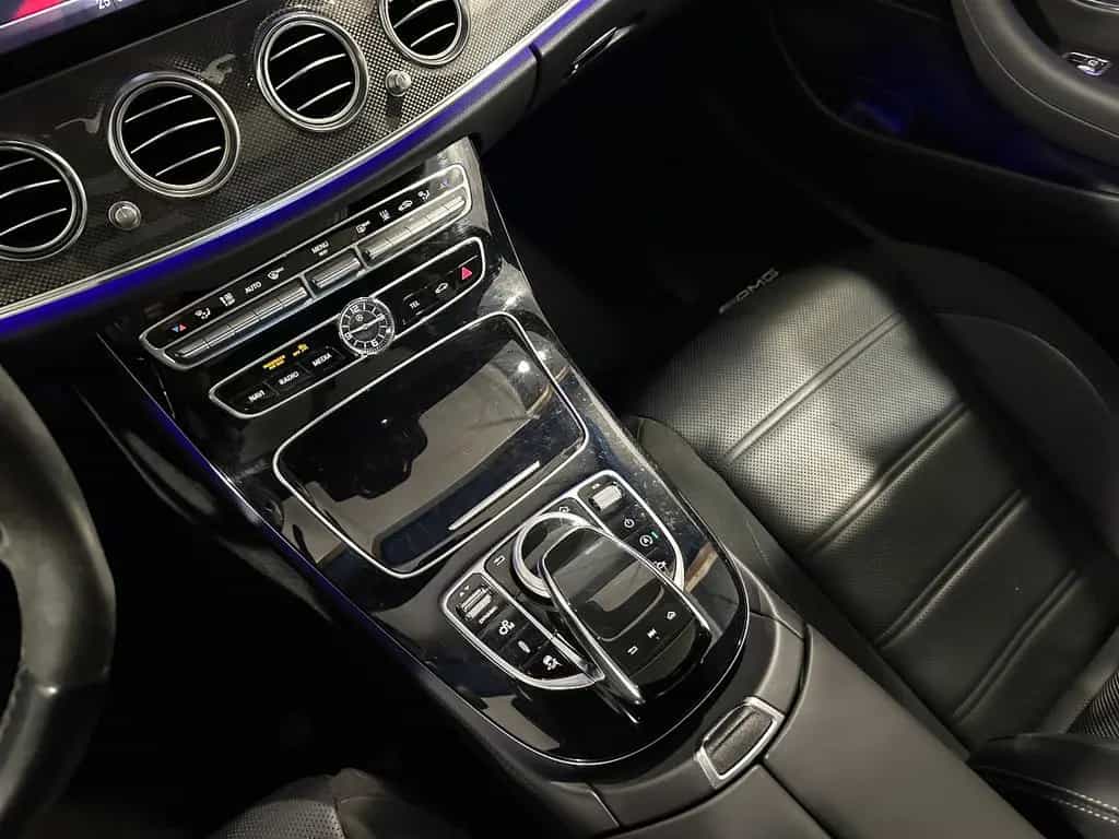 Mercedes-Benz E-Class 53 AMG 4Ma+*NIGHT*MULTIBEAM-360-BURMESTER-PANO 11/2019-photo-44