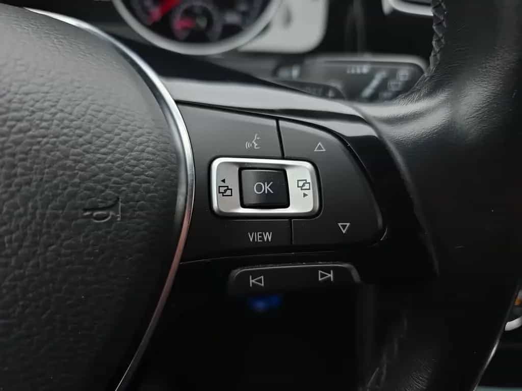 Volkswagen Golf VII Variant 1.5 16V TSI Automatik LED Navi 02/2020-photo-22