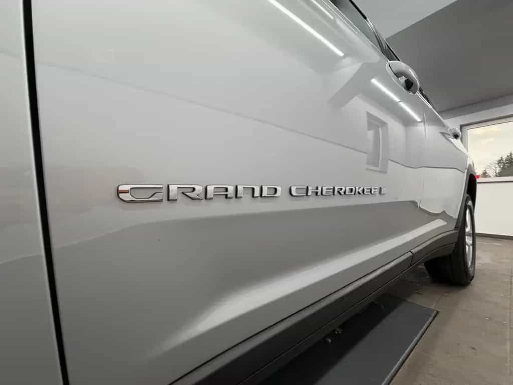 Jeep Grand Cherokee LAREDO L 4x4/Glasdach/ACC/Spur.H 07/2023-photo-10