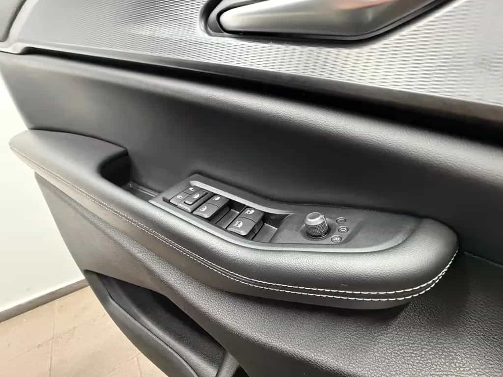 Jeep Grand Cherokee LAREDO L 4x4/Glasdach/ACC/Spur.H 07/2023-photo-18
