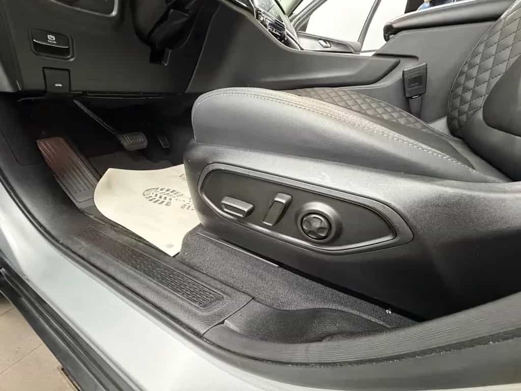 Jeep Grand Cherokee LAREDO L 4x4/Glasdach/ACC/Spur.H 07/2023-photo-20