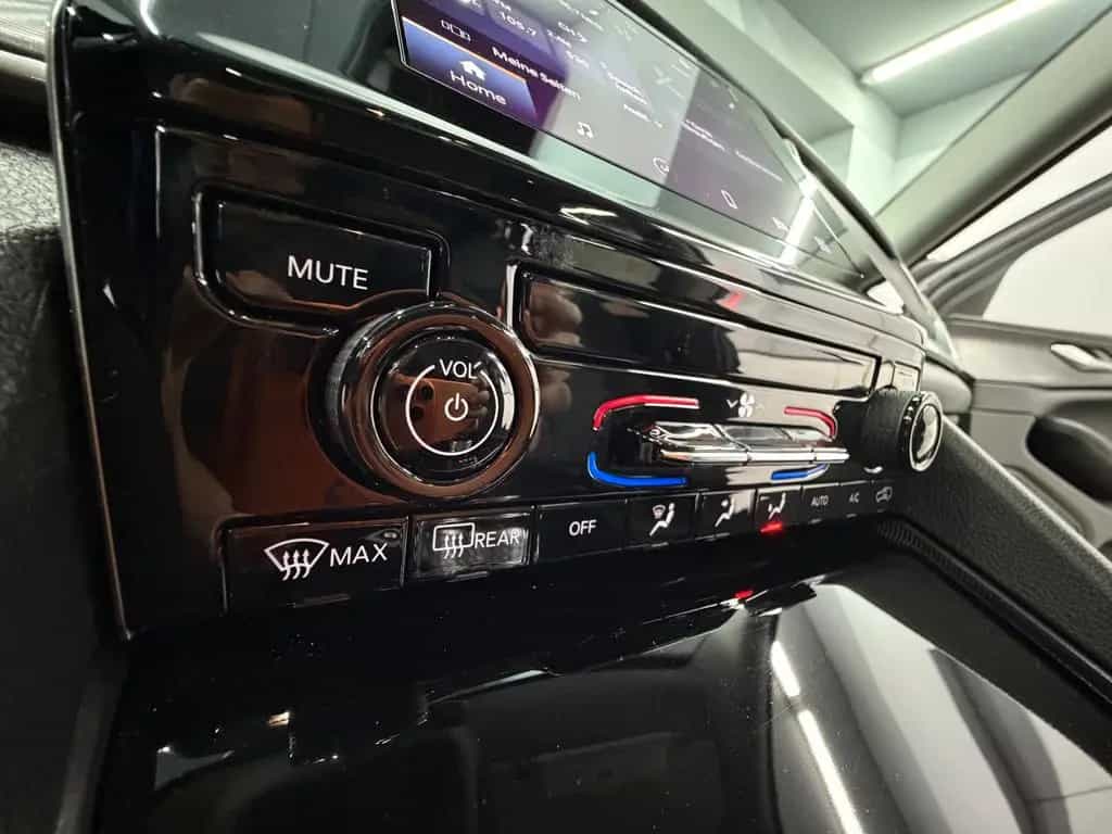 Jeep Grand Cherokee LAREDO L 4x4/Glasdach/ACC/Spur.H 07/2023-photo-36
