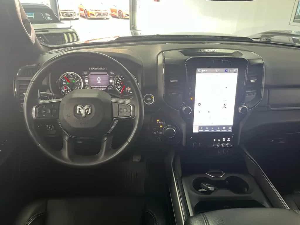 Dodge RAM 5,7l V8 *BIGHORN/12 ZOLL Display/SHZ/LED/AHK 12/2023-photo-13