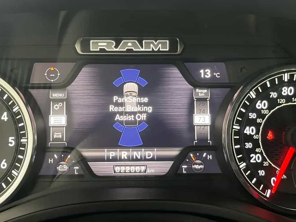 Dodge RAM 5,7l V8 *BIGHORN/12 ZOLL Display/SHZ/LED/AHK 12/2023-photo-17