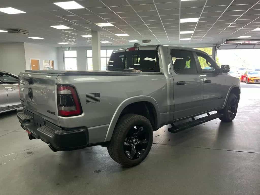 Dodge RAM 5,7l V8 *BIGHORN/12 ZOLL Display/SHZ/LED/AHK 12/2023-photo-8