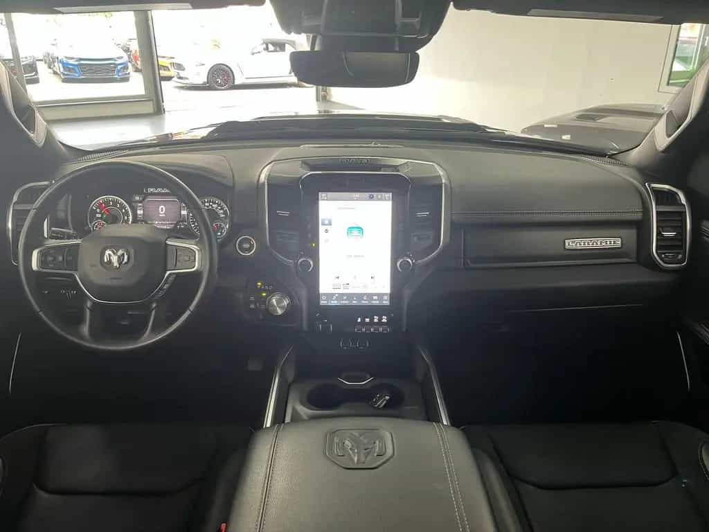 Dodge RAM 5,7l V8 *LARAMIE/12 Zoll Display/LED/AHK/SHZ 06/2023-photo-12