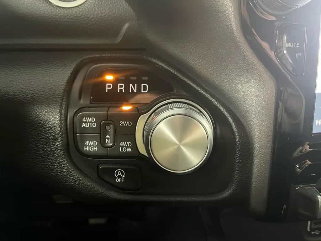 Dodge RAM 5,7l V8 *LARAMIE/12 Zoll Display/LED/AHK/SHZ 06/2023-photo-20